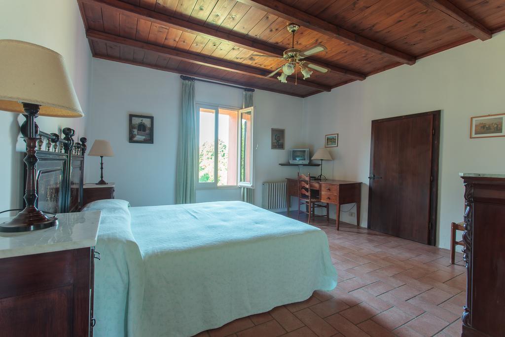弗利 Agriturismo Il Pettirosso旅馆 外观 照片